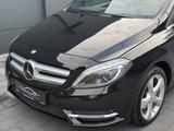 Mercedes-Benz B 180 Automatik Navi Klima LED AHK - Mercedes-Benz B-Klasse Gebrauchtwagen in Bielefeld