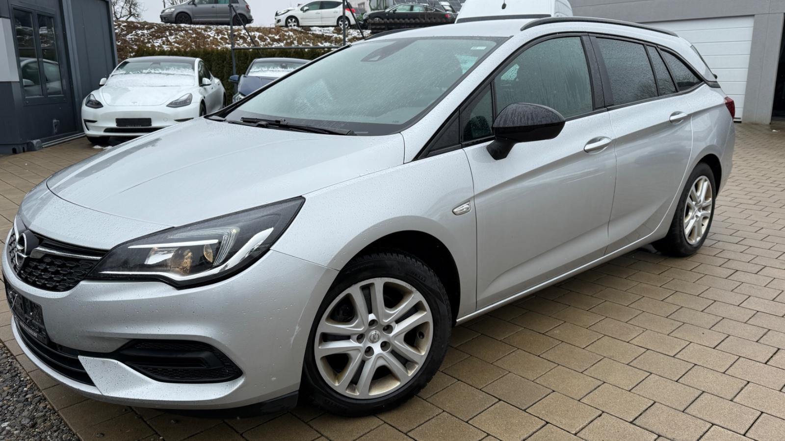 Opel Astra 1.5 Sports Tourer Edition Navi AHK