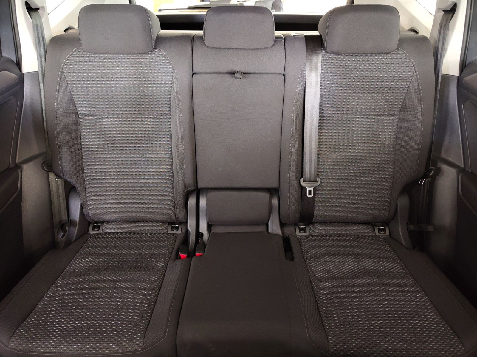 VW Tiguan Allspace 1.5 TSI Comfortline Allwetter Kl – Bild 13