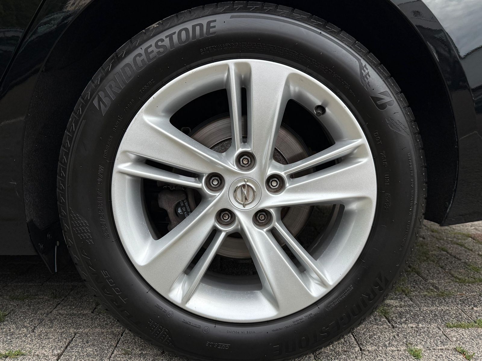 Fahrzeugabbildung Opel Insignia 2.0CDTI Aut. Elegance ILUX+NAV+KAM+CARP