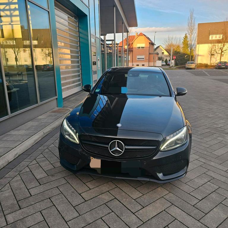 Mercedes-Benz C 220