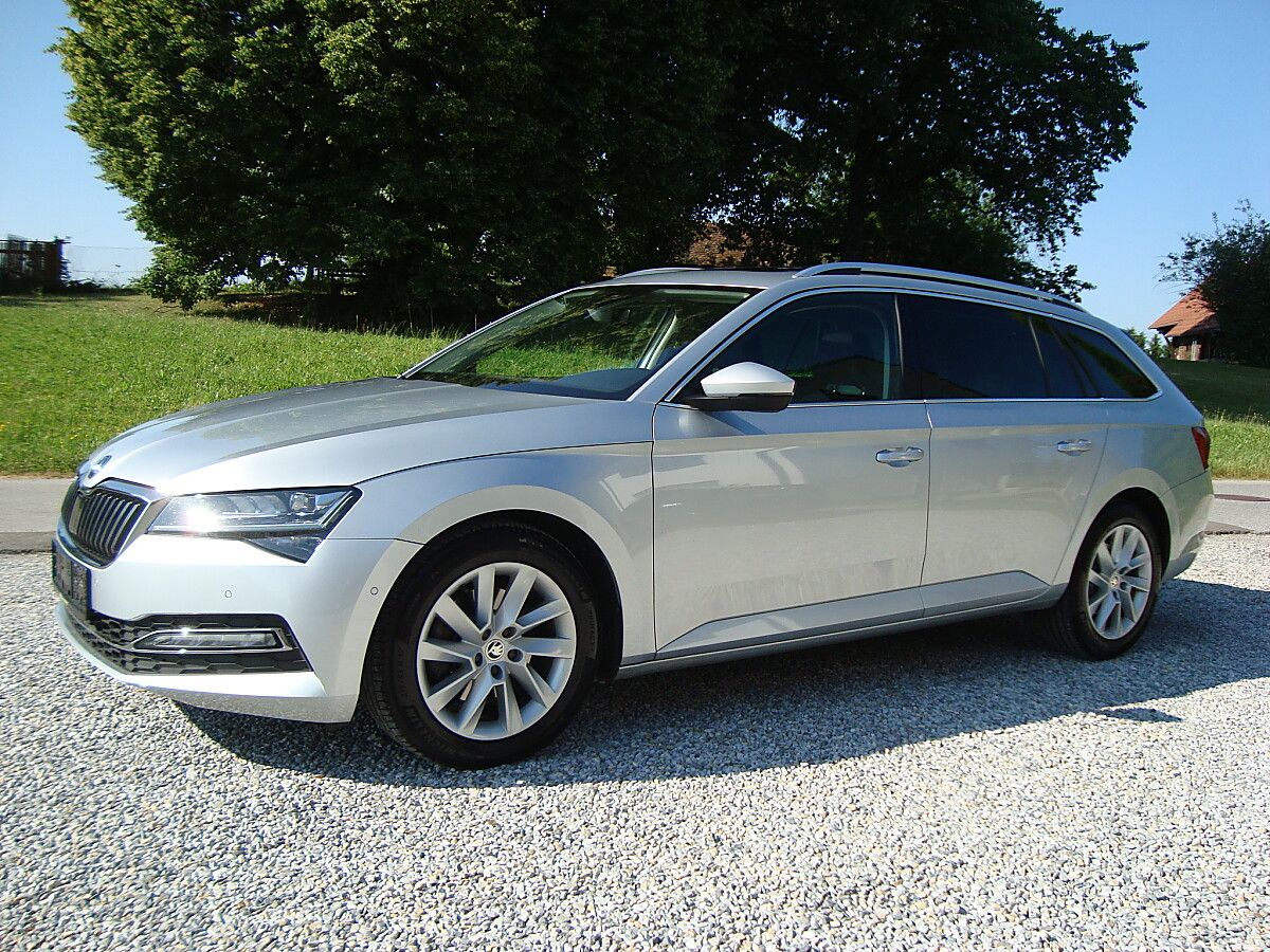 Skoda Superb Kombi 2,0 TDI Style DSG 1-Hand