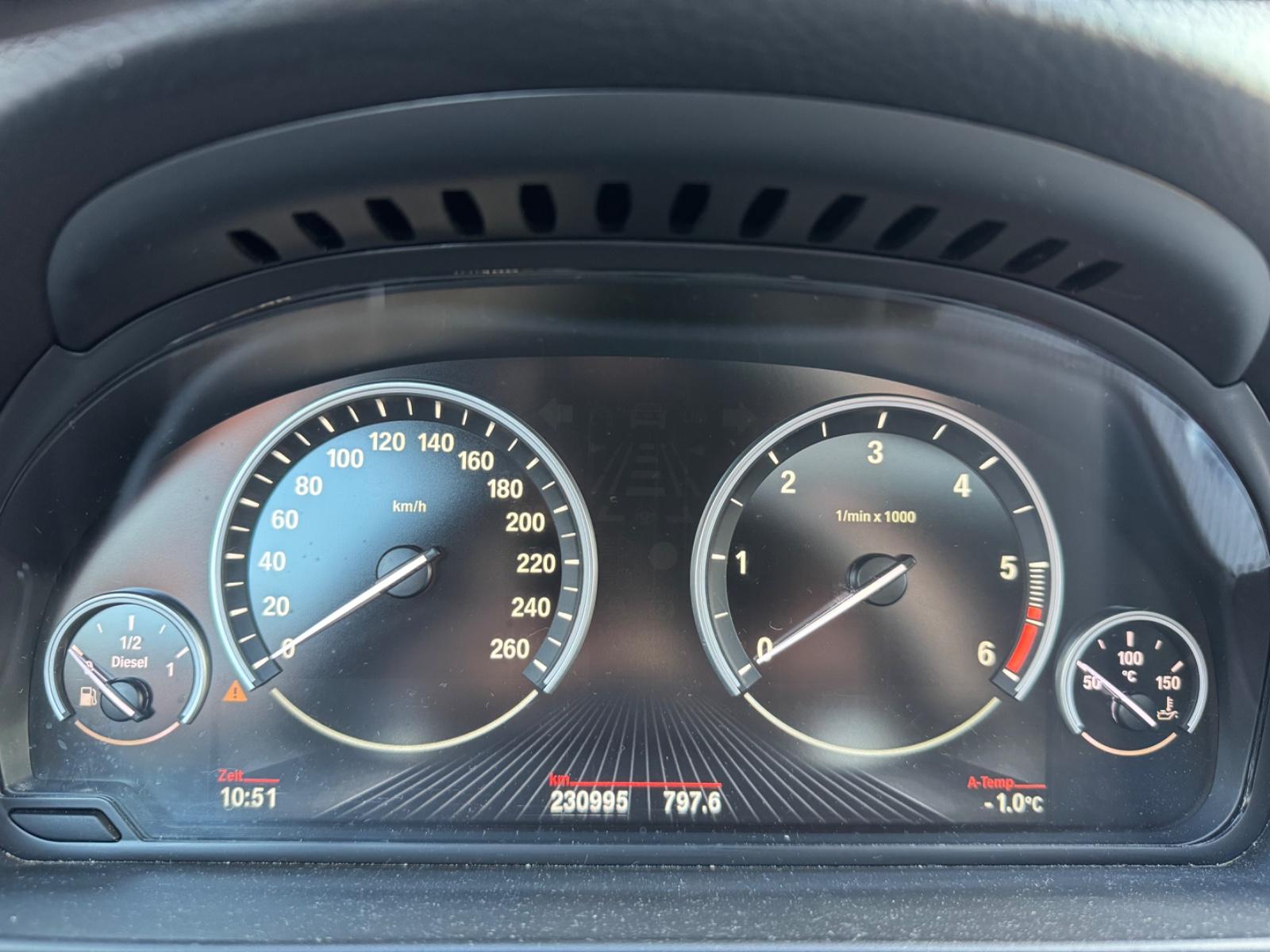 BMW 530 5 Limousine 530 d M-Sport *NAVI*HEAD-UP*BI-X