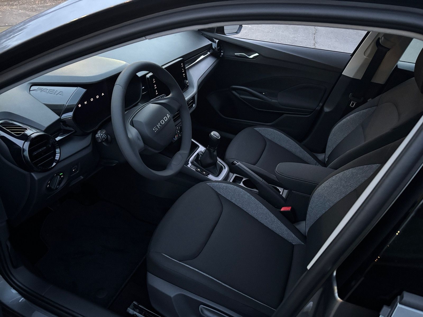 Fabia Essence 1.0 TSI 95PS SHZ/Tempomat/Klima