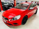 Volvo V60 1.6 Kombi R-Design Navi|Kamera|Xenon|DAB|PDC - Volvo V60: 1.6