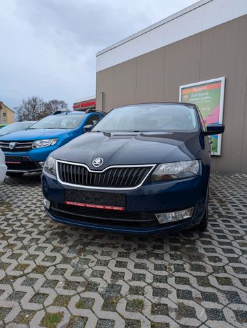 Skoda Rapid Spaceback Ambition Sitzhzg Lederlen.MFL Al