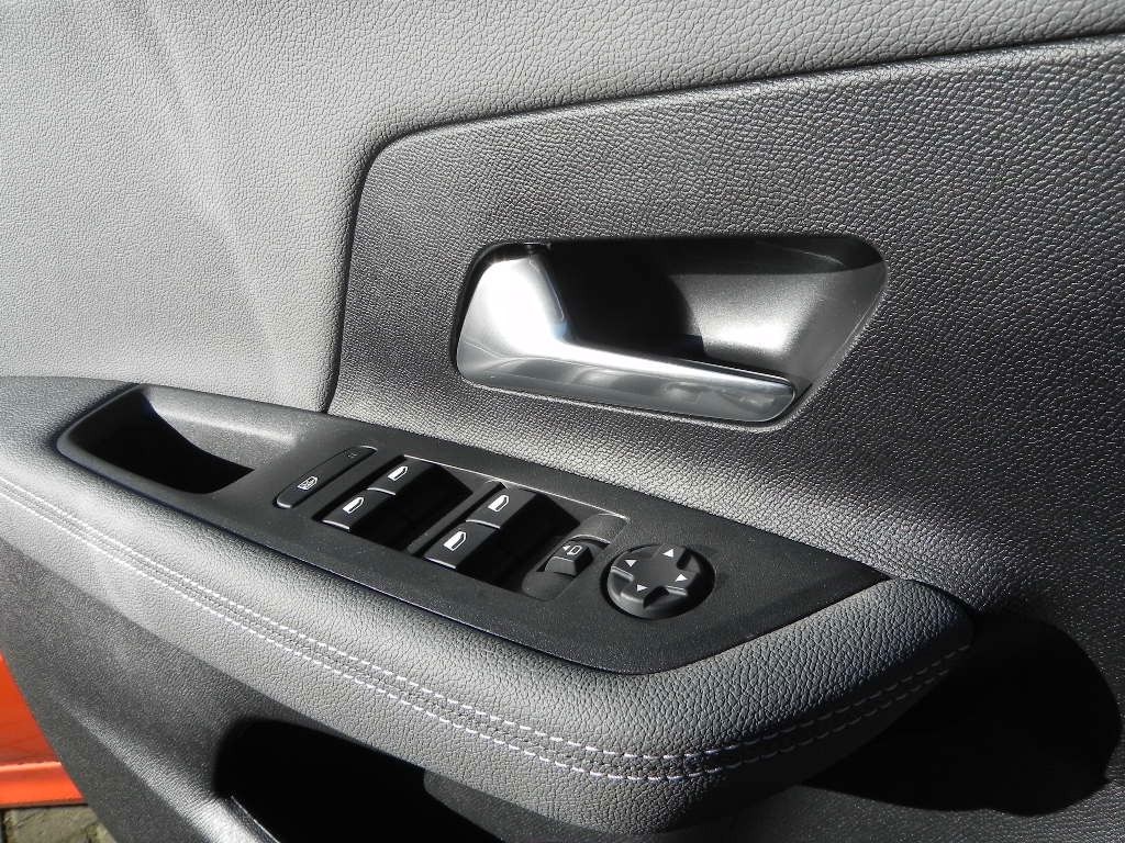 Fahrzeugabbildung Opel Mokka 1.5D ELEGANCE LED/17"ALU/KAMERA/SHZ/LHZ