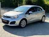 Kia Rio Edition 7 5xTÜRER+MFL+KLIMA+ALU+ALLWETTER - Kia Rio mit Diesel-Antrieb: Limousine