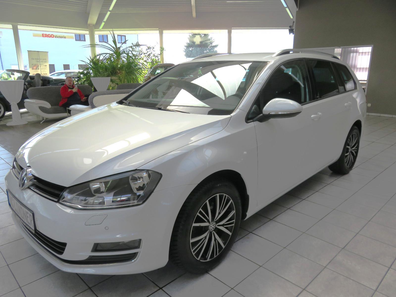 Volkswagen Golf VII Variant Allstar*AZV*Shzg*PDC*Kamera*