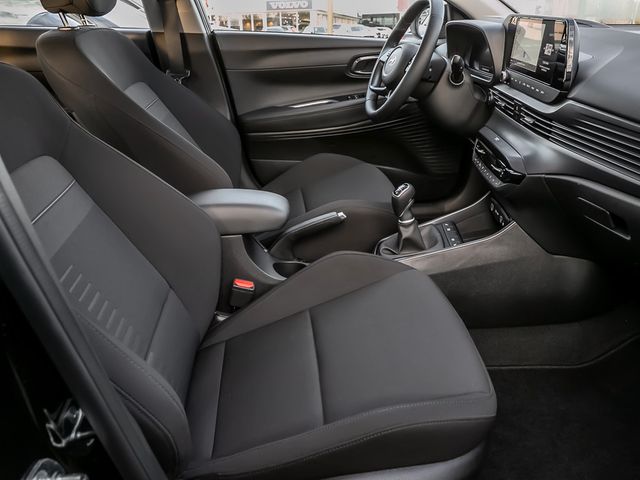 Hyundai Bayon 1.0 Trend 2WD Kamera Navi Sitzhzg. LED