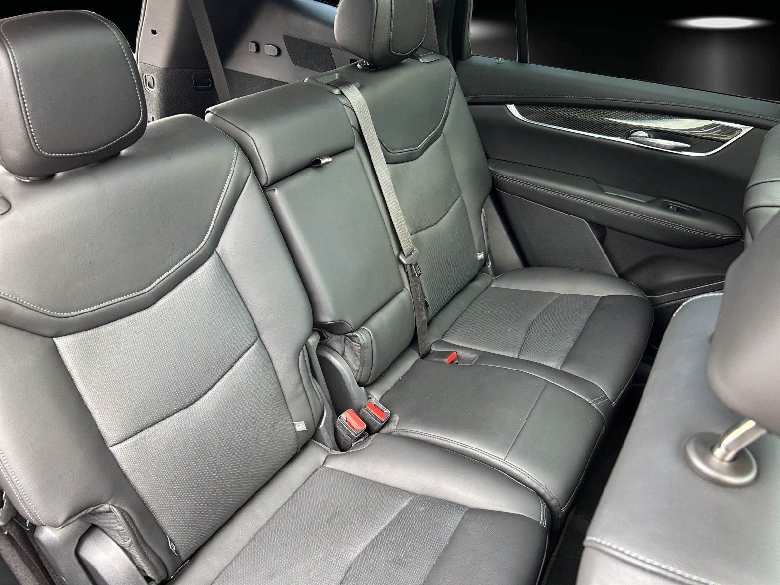 Fahrzeugabbildung Cadillac XT6 Sport 3.6 AWD 7-SITZER/SHZ/LED/NAVI/AHK/PANO
