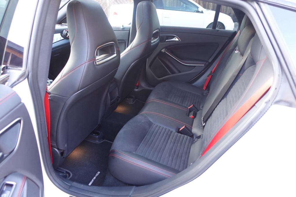 Mercedes-Benz CLA 45 AMG Shooting Brake