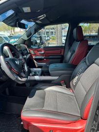 Dodge RAM Rebel 1500 4x4 Crew Cab unfallfrei