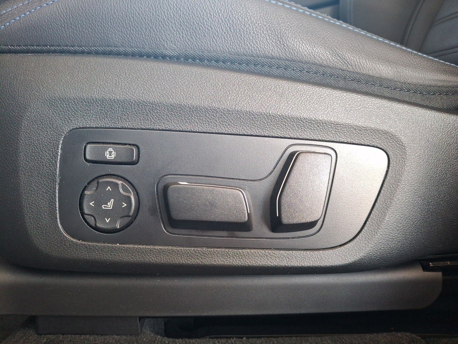 BMW ix3 iX3 IMPRESSIVE Lenkradheizung Klimaaut. Head foto 19