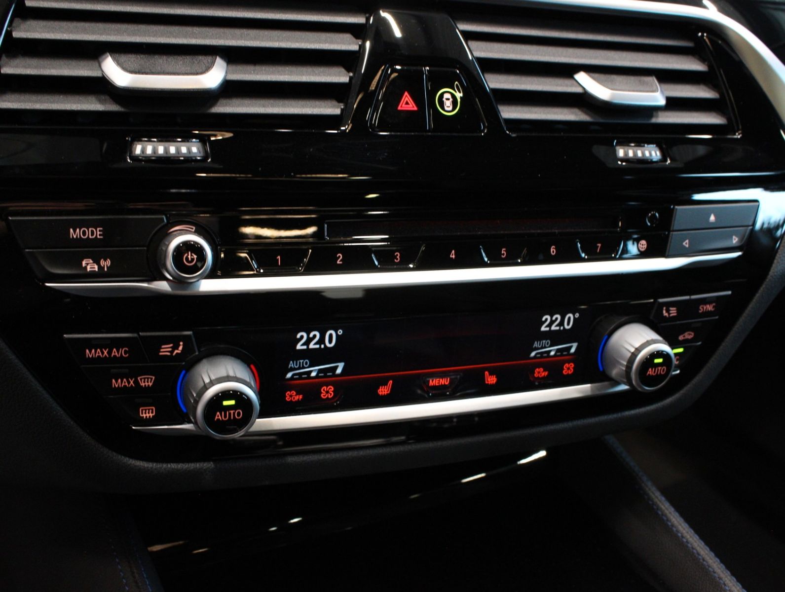 Fahrzeugabbildung BMW M550i xDrive Kamera*Standhzg.*LED*H&K*Keyless