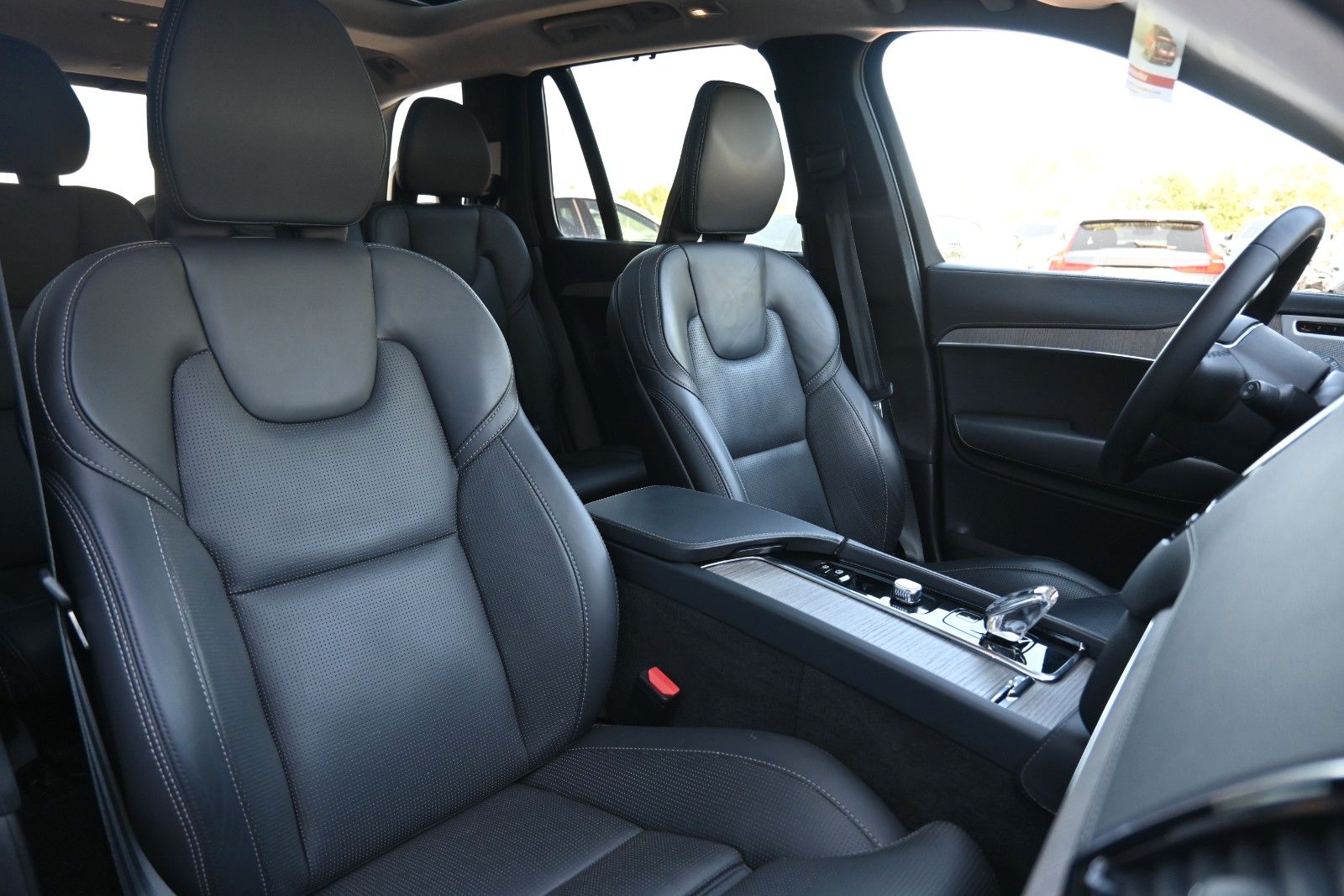 Fahrzeugabbildung Volvo XC90 B5 AWD Ultimate Bright*LED*PANO*LUFT*STHZ