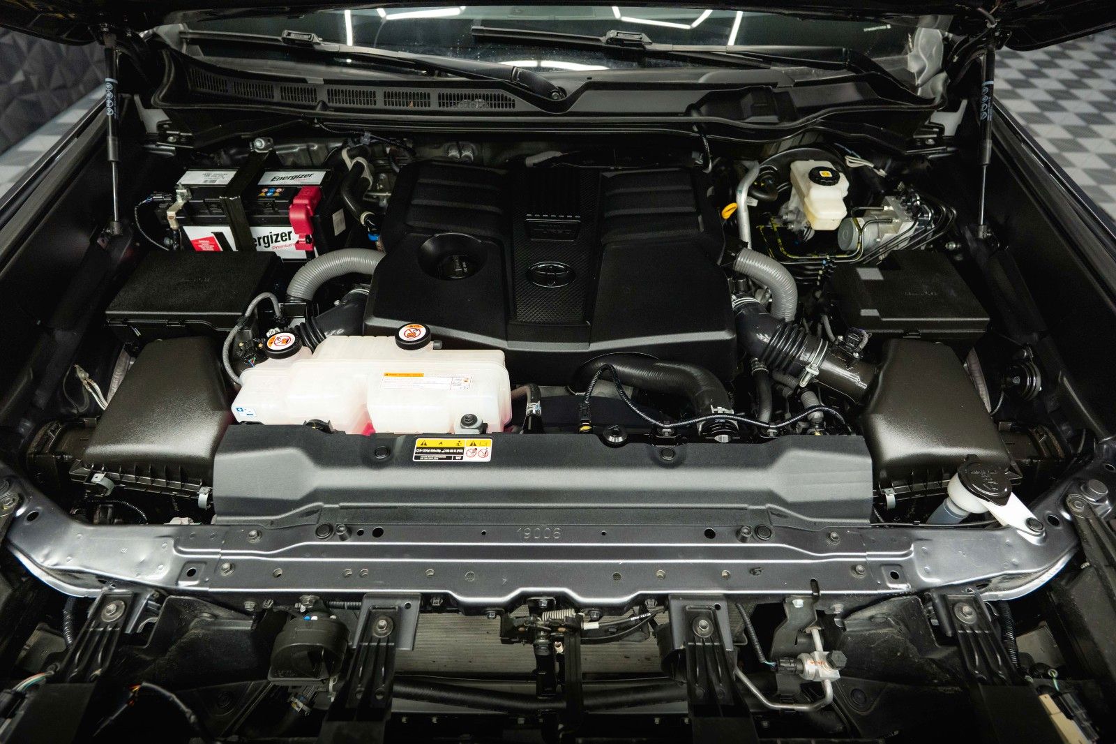 Fahrzeugabbildung Toyota Tundra PLATINUM 3.4L V6 4x4 *100%Options*19%VAT*