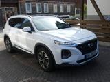 Hyundai SANTA FE 2.2 CRDi Premium 4WD 8AT Premium - Hyundai SANTA FE von privat