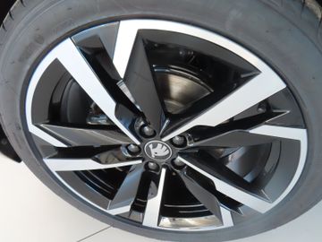 Fotografie 22 des Skoda Kamiq Monte Carlo 1.5 AHK NAVI PANO ACC KAMERA