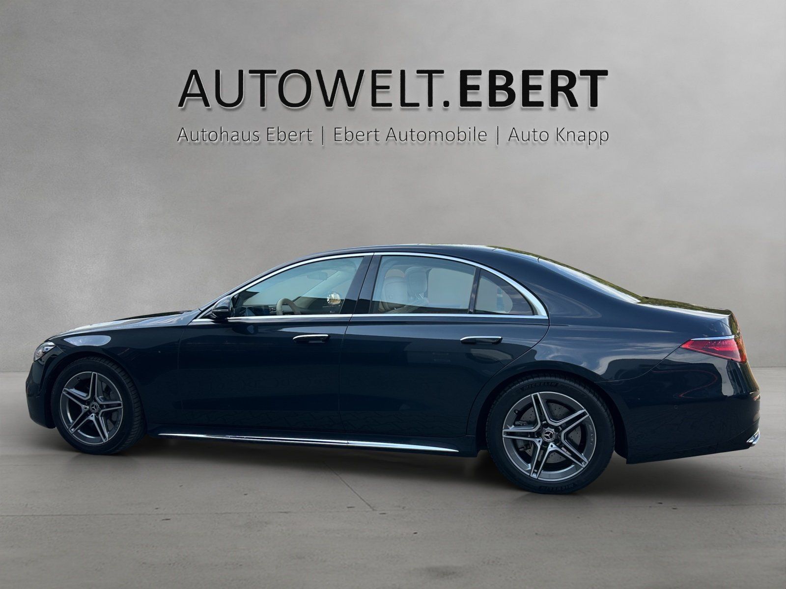 Fahrzeugabbildung Mercedes-Benz S 450 4M AMG Distro AIRMATIC Burme3D PANO SitzKl