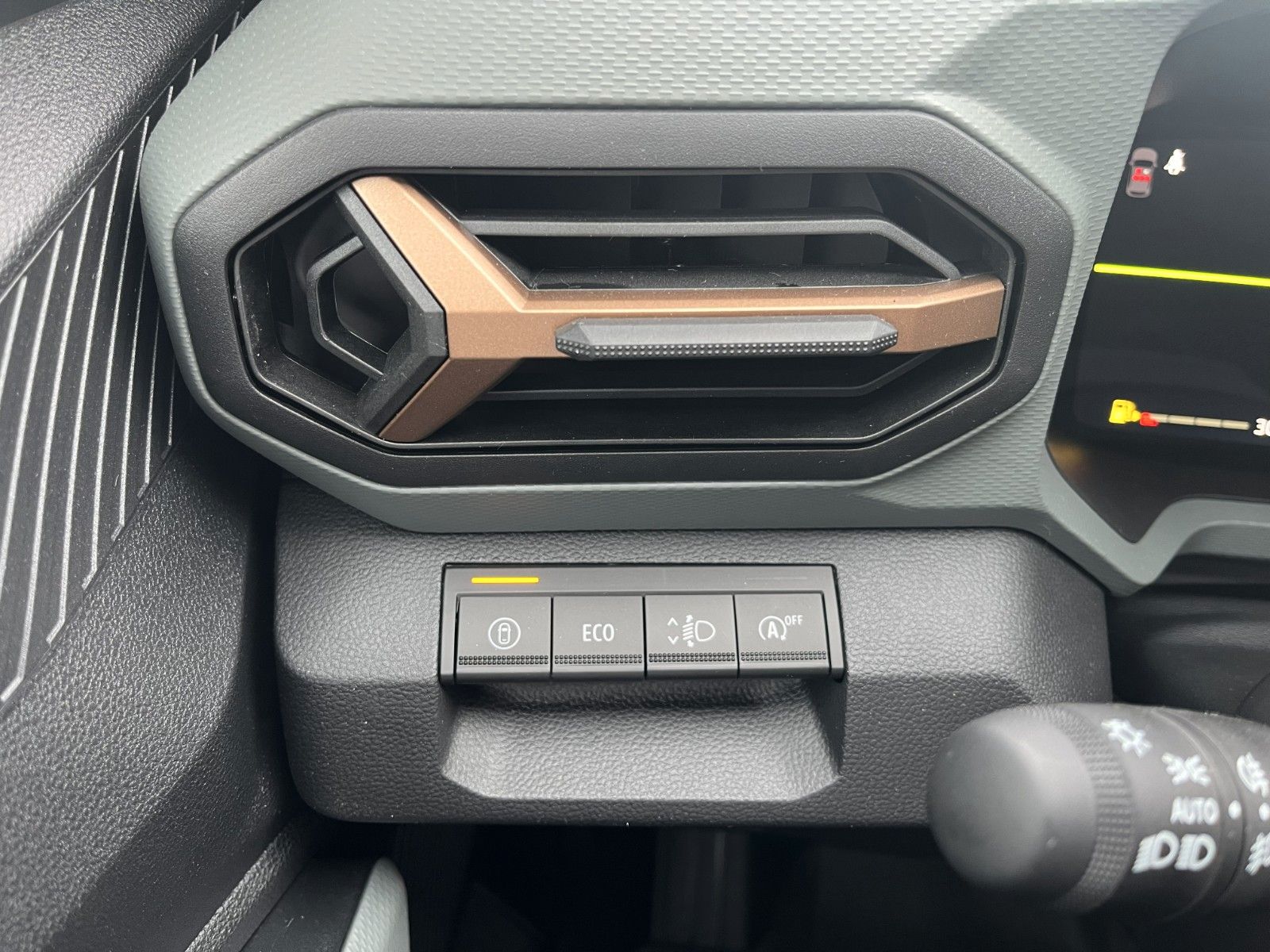 Fahrzeugabbildung Dacia Bigster Mild Hybrid 140 Extreme