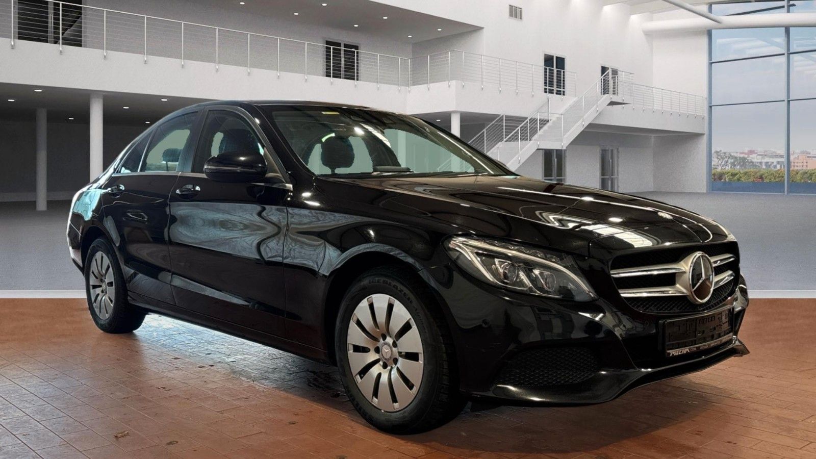 MERCEDES-BENZ C 220