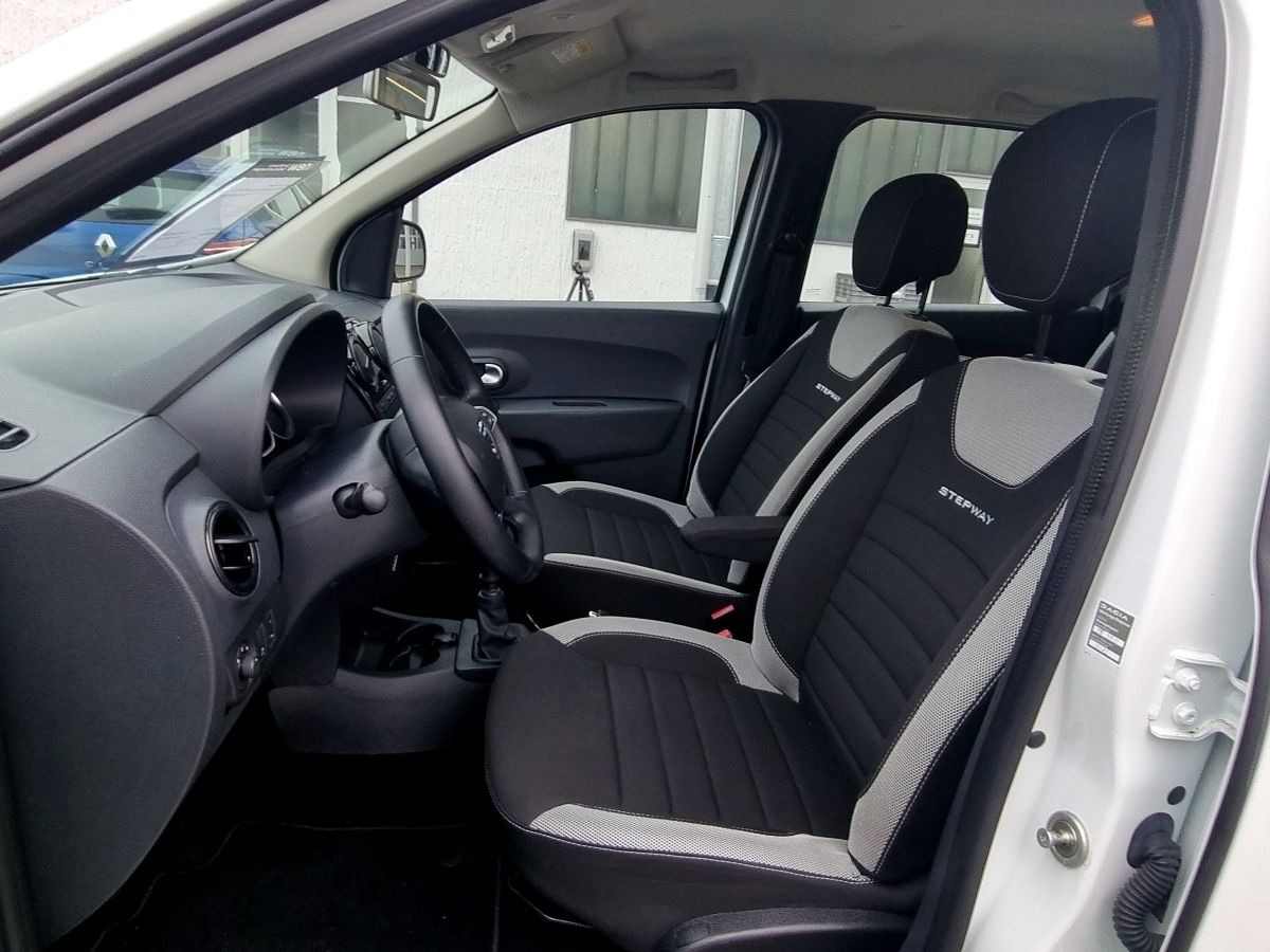 Fahrzeugabbildung Dacia Lodgy Stepway Plus TCe 130