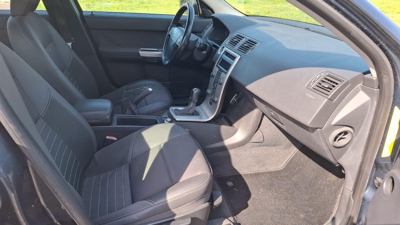Volvo V50 2006 — photo 8