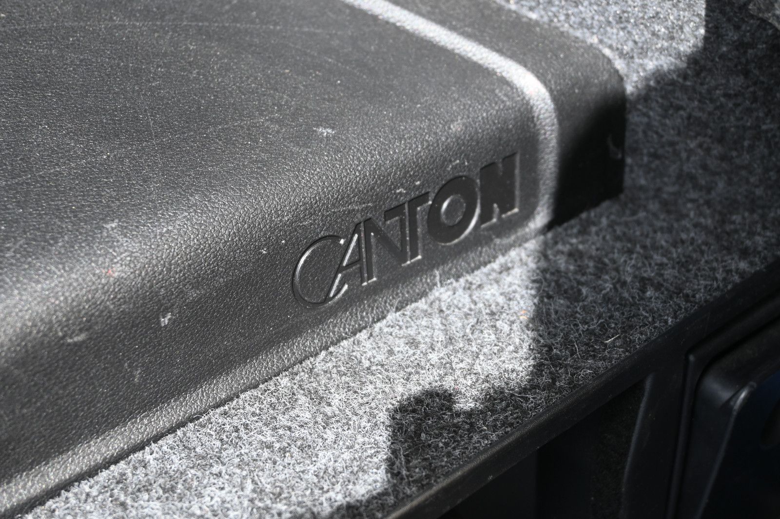 Fahrzeugabbildung SKODA Octavia 2.0 TDI Green tec DSG RS Combi °AHK°STHZ