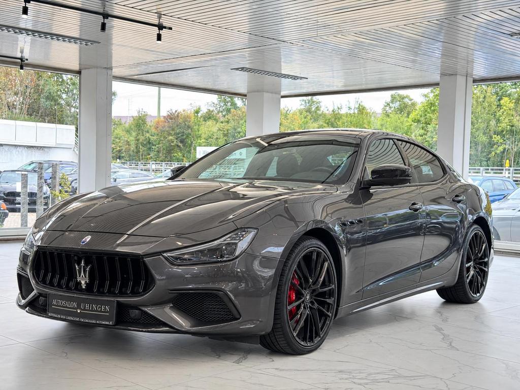 Maserati Ghibli Trofeo CARBON*GLASDACH*LED*KEY*360°KAM*