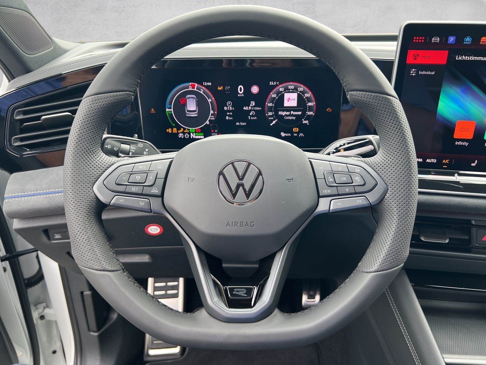 Tiguan R-Line 1,5 l eHybrid OPF DSG