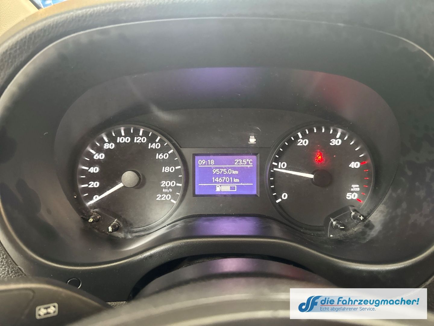 Fahrzeugabbildung Mercedes-Benz Vito Kasten 111 CDI WORKER FWD kompakt BlueTEC T