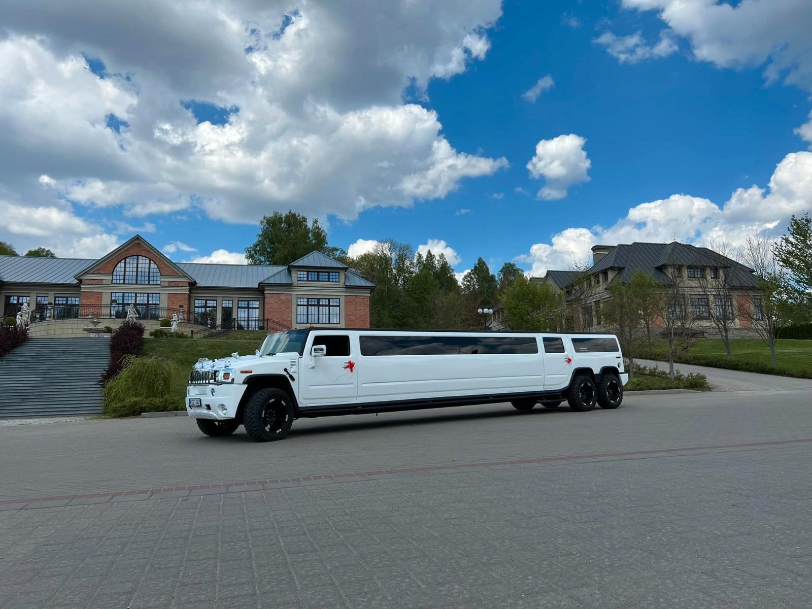 Hummer H2 6.2 V8 stretch limo