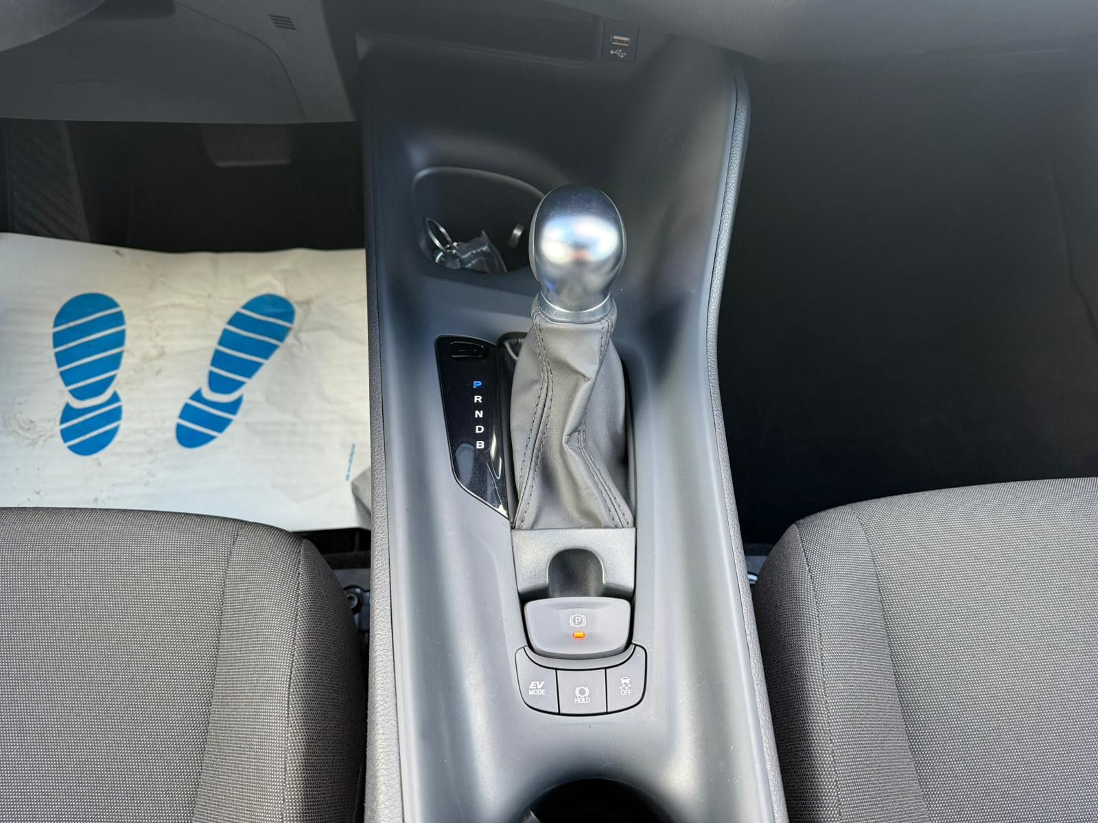 Toyota C-HR Hybrid Flow/Automatik/Wenig KM foto 13