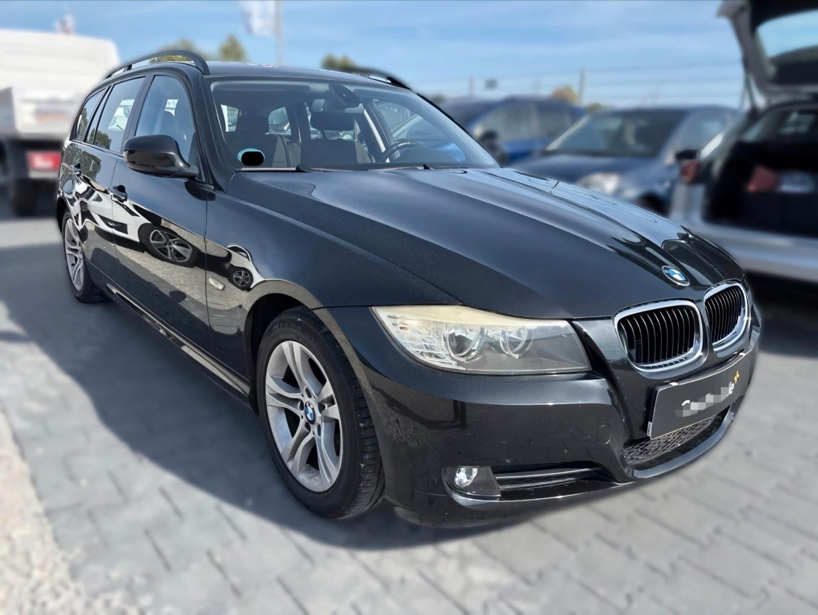 BMW 318, 2008