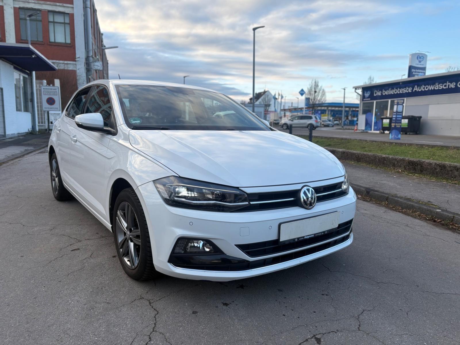 Volkswagen Polo VI Highline TOP Ausstattung KLIMAAUT