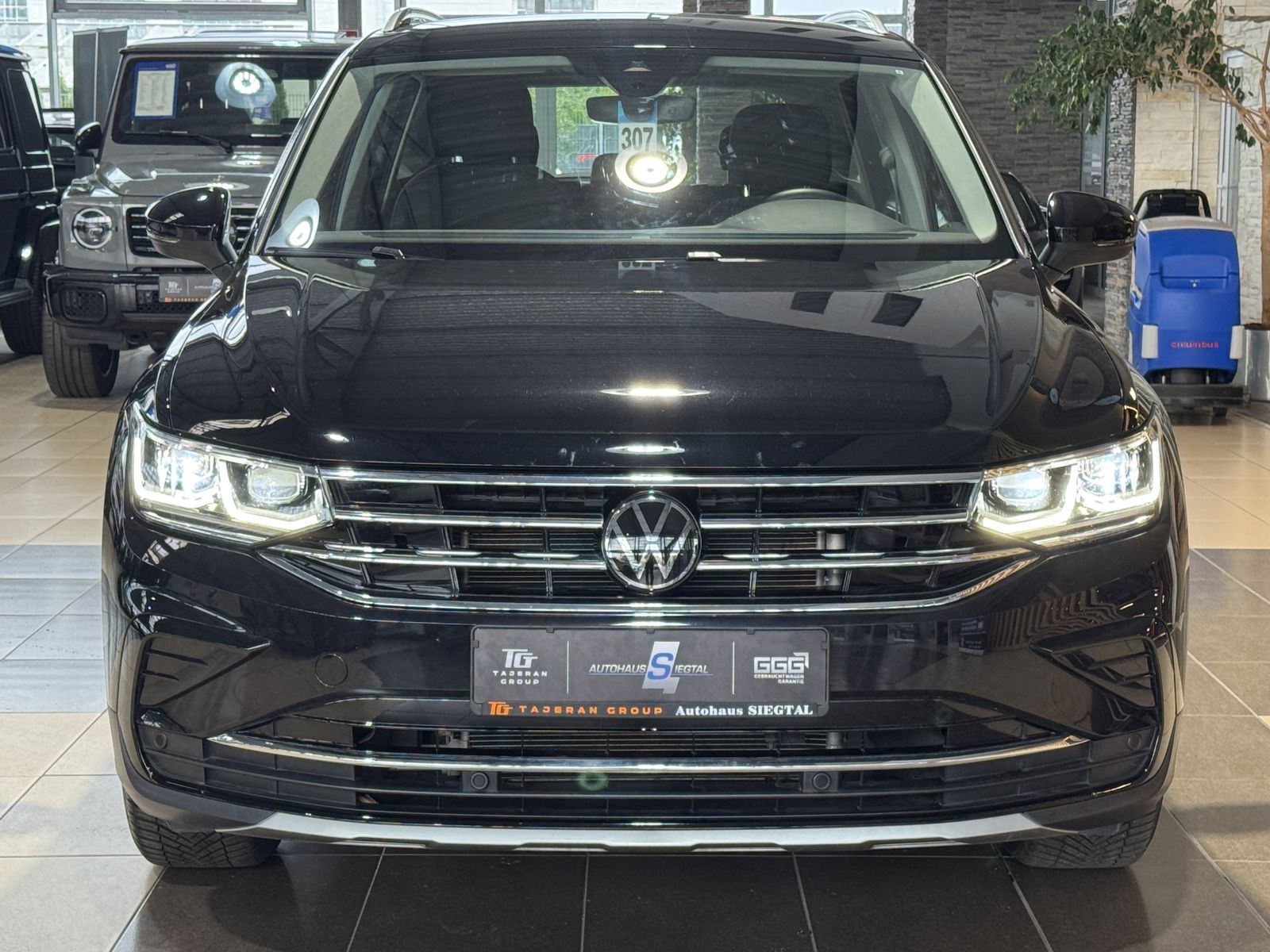 Volkswagen Tiguan Elegance Massage Navi R.Cam ACC LED SHZ imagem 2