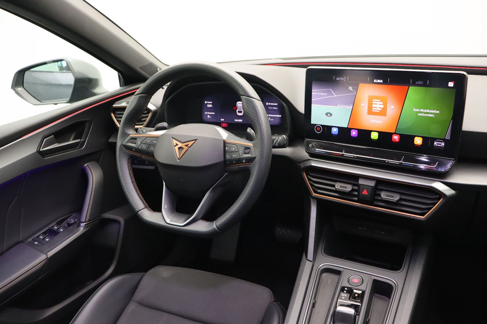 Fahrzeugabbildung CUPRA Leon ST 1.5 eTSI DSG LED Pano Beats