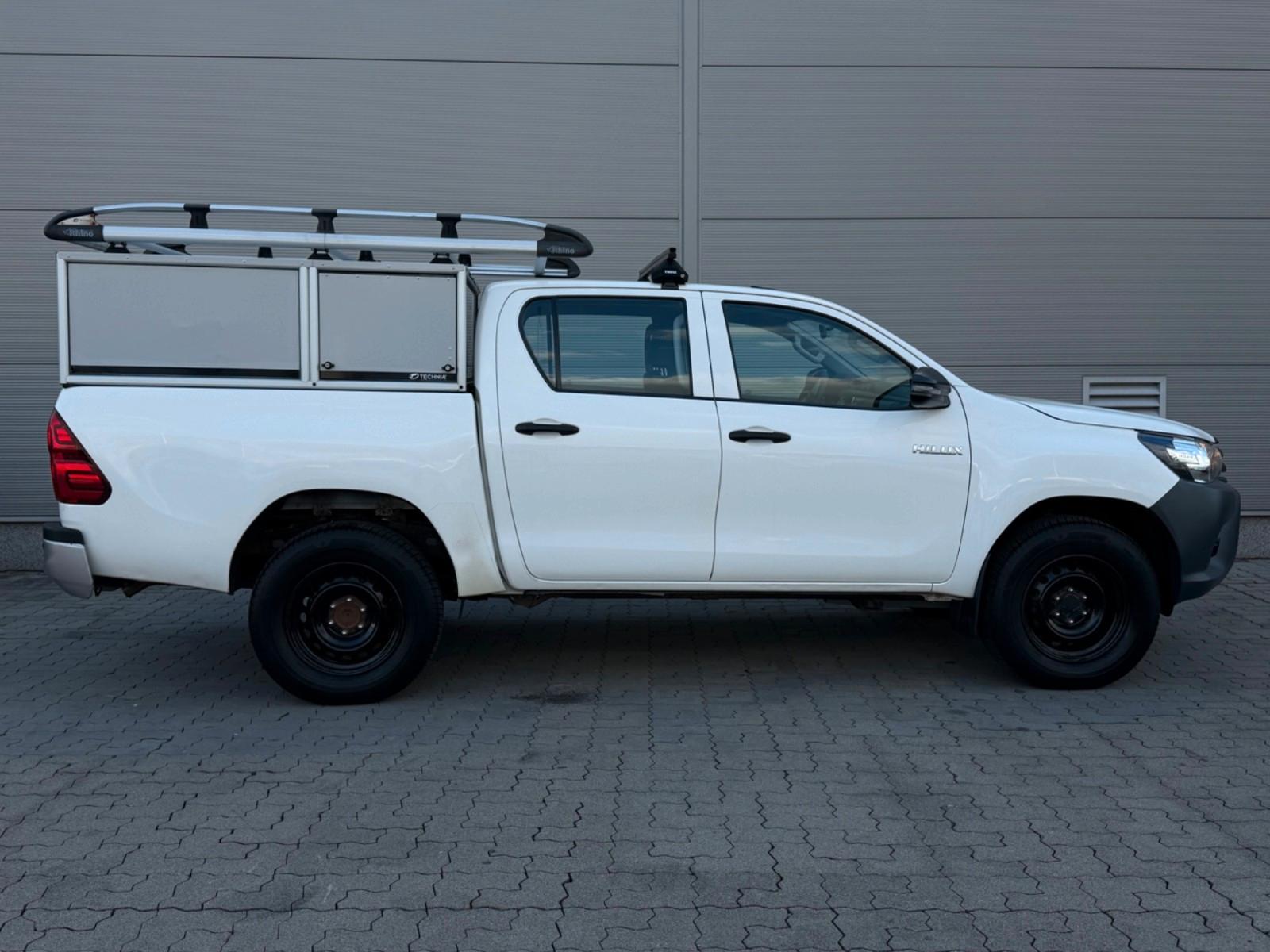 Toyota Hilux Double Cabine 2.4D 150ch - TVA récupérable - 1 ère main - Carnet entretien