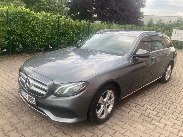 Mercedes-Benz E 220 d T 4Matic, Standheizung, AHK Avantgarde