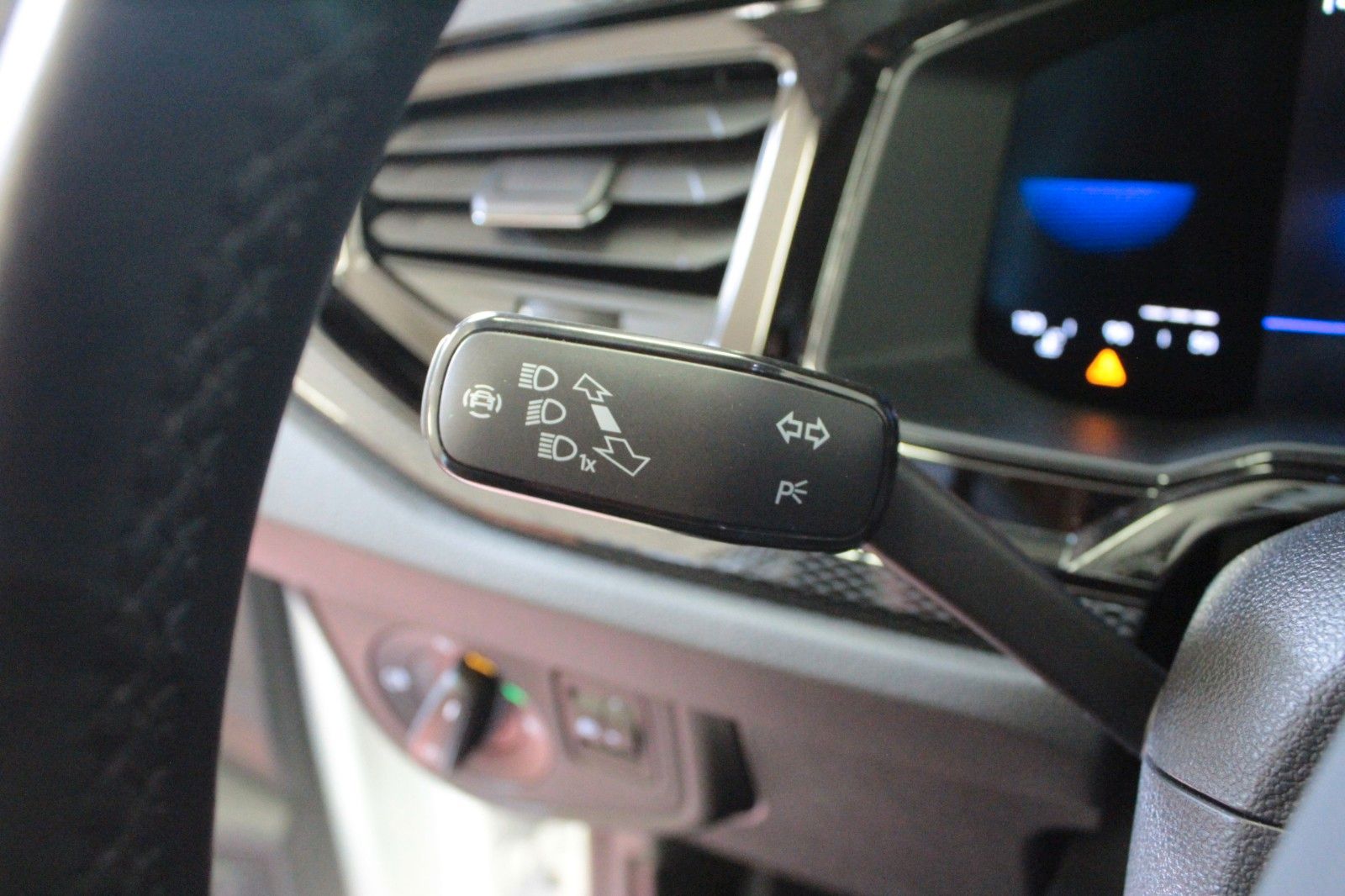 Fahrzeugabbildung Volkswagen Taigo 1.0 TSI, Life *Kamera*Sitzhzg*#15387