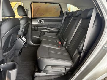 KIA Sorento - 8