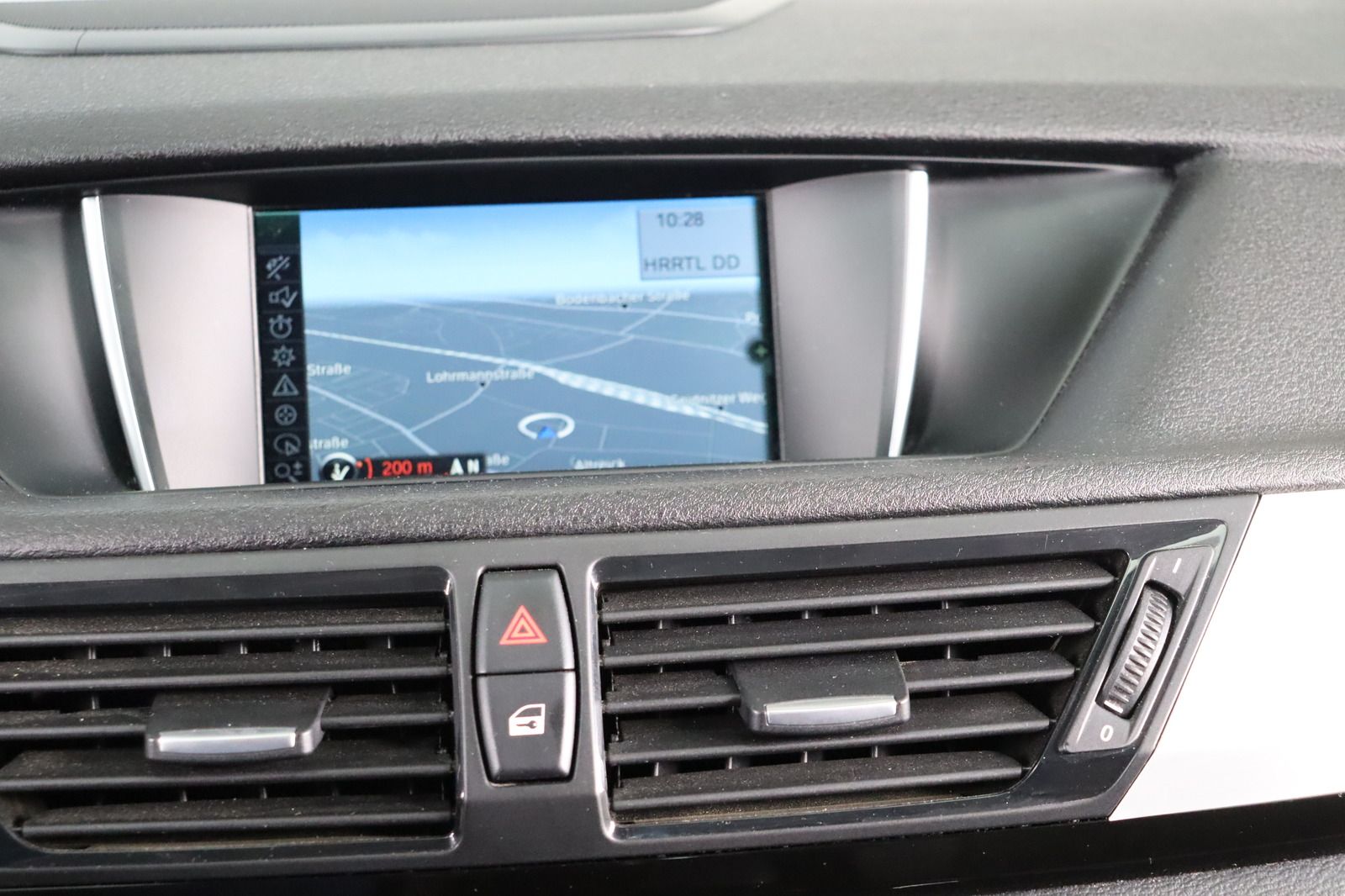 Fahrzeugabbildung BMW X1 18i * X-Line * Xenon * Sitzhzg.