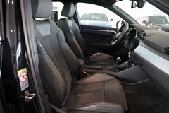 AUDI Q3 40 TFSI quattro S line | MMI Navi | Matrix AUDI Q3 40 TFSI quattro S line | MMI Navi | Matrix