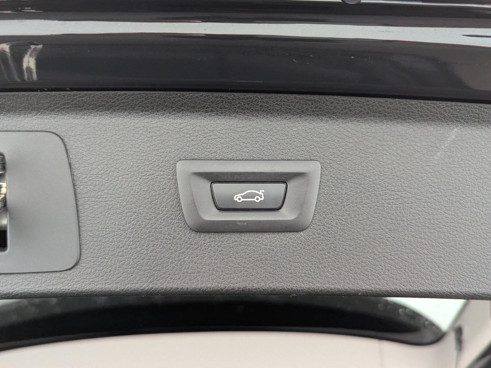BMW 225xe AT Advantage LED+NAVI+SHZ+PDC+Autom./Klima