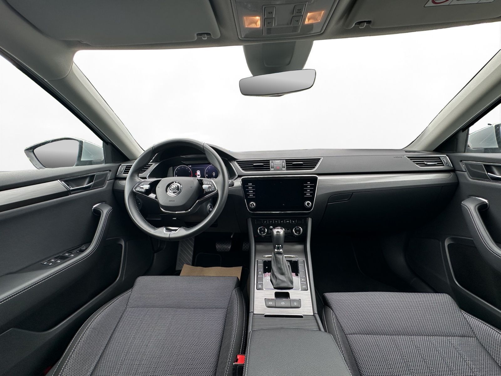 Skoda Superb 2.0 TSI DSG Style 4x4 SiHz PDC LED foto 7