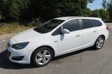 Opel Astra Sports Tourer 1.4 T eco Selection 103 ... - Opel mit Benzin-Antrieb: Kombi, E10