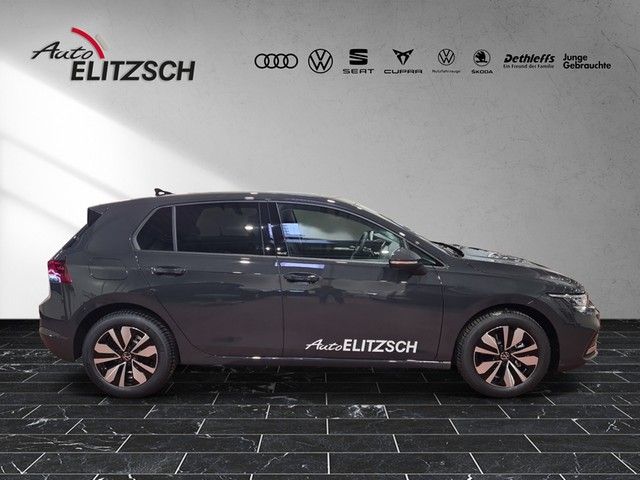 Fahrzeugabbildung Volkswagen Golf VIII TSI Move LED AID RFK SH LM