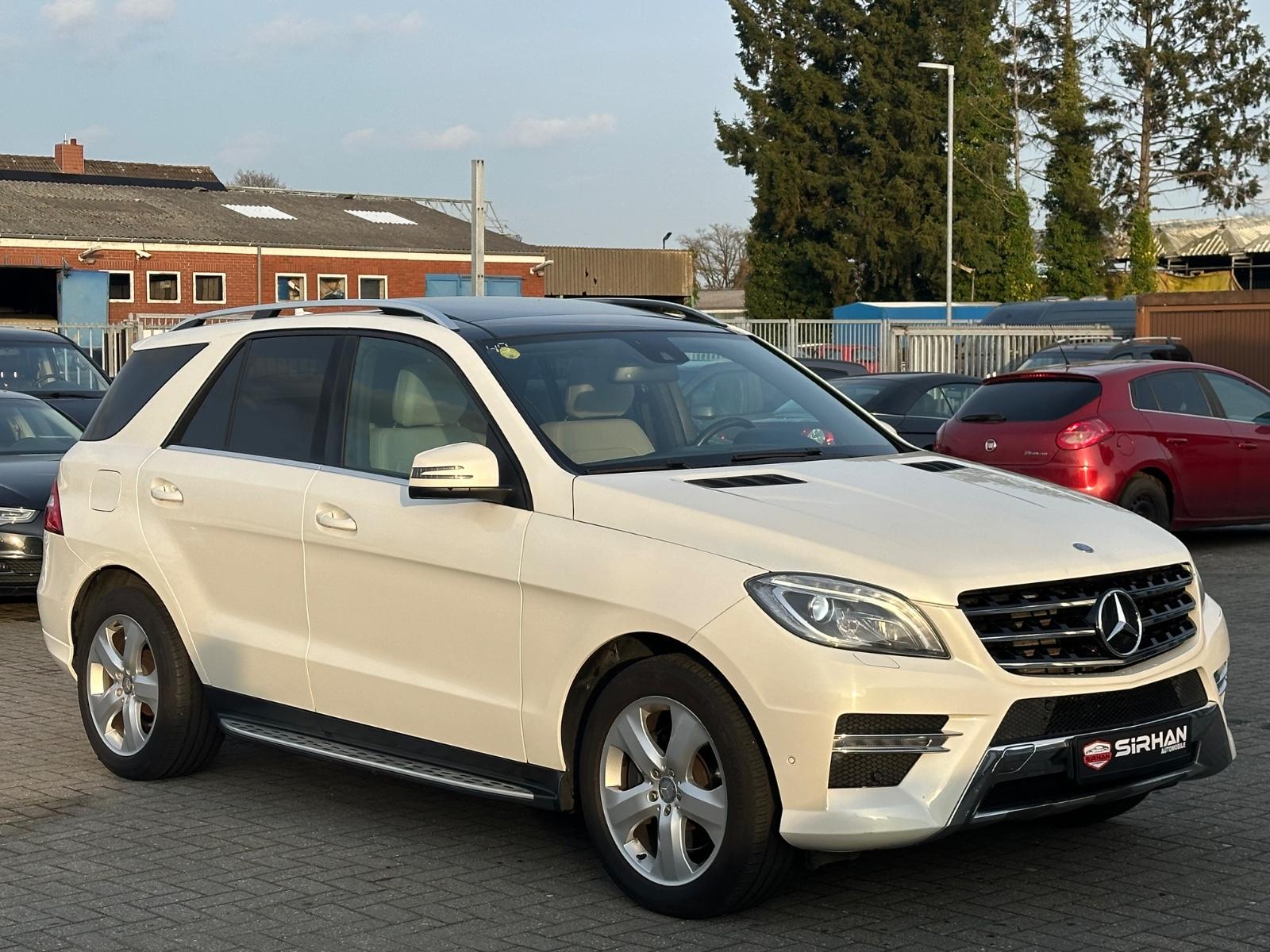 Mercedes-Benz ML 350 CDI BlueTec AMG*Panorama*LED*H&K*AHK*