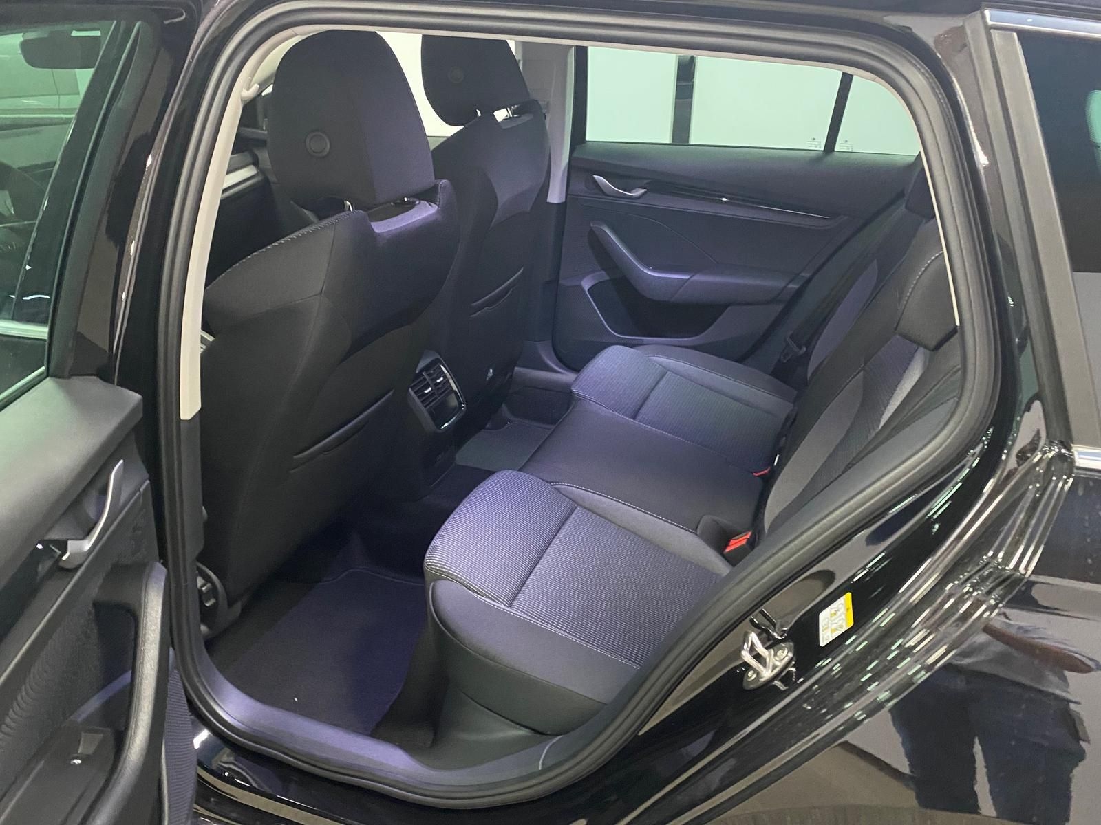 Fahrzeugabbildung SKODA Octavia 1.5 TSI mHEV Selection+ACC+RFK+5J. GARAN